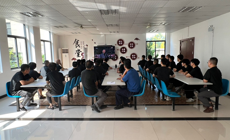 1756953739774356.jpg (⊙o⊙)…熱 92423258.jpg